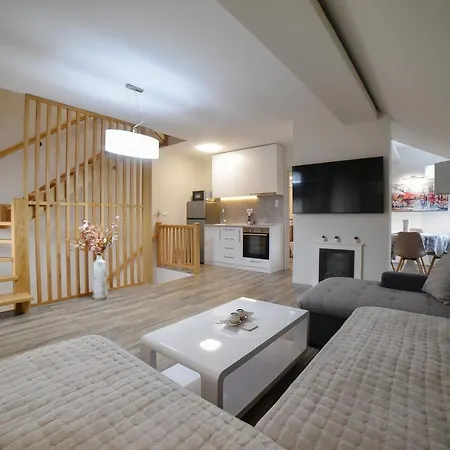 Gold Gondola Premium * Ribnica (Cajetina)