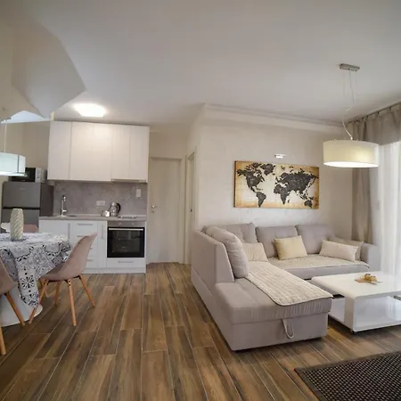 Gold Gondola Premium Apartment