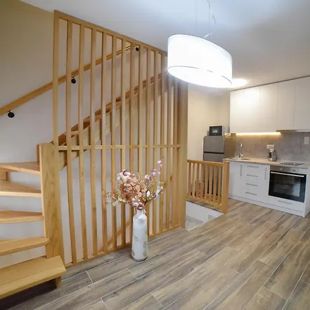 Gold Gondola Premium Apartment *