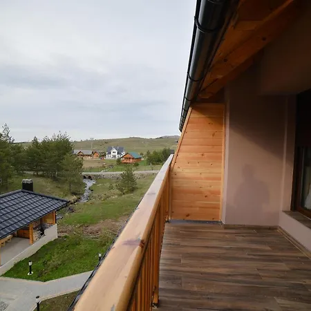 Gold Gondola Premium Apartment *