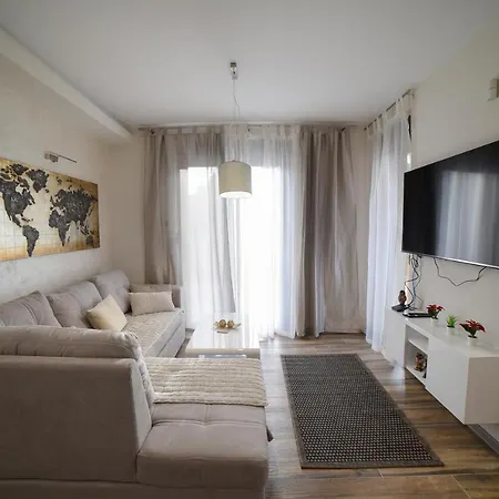 Gold Gondola Premium Apartment *