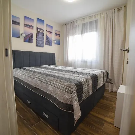 Apartment Gold Gondola Premium